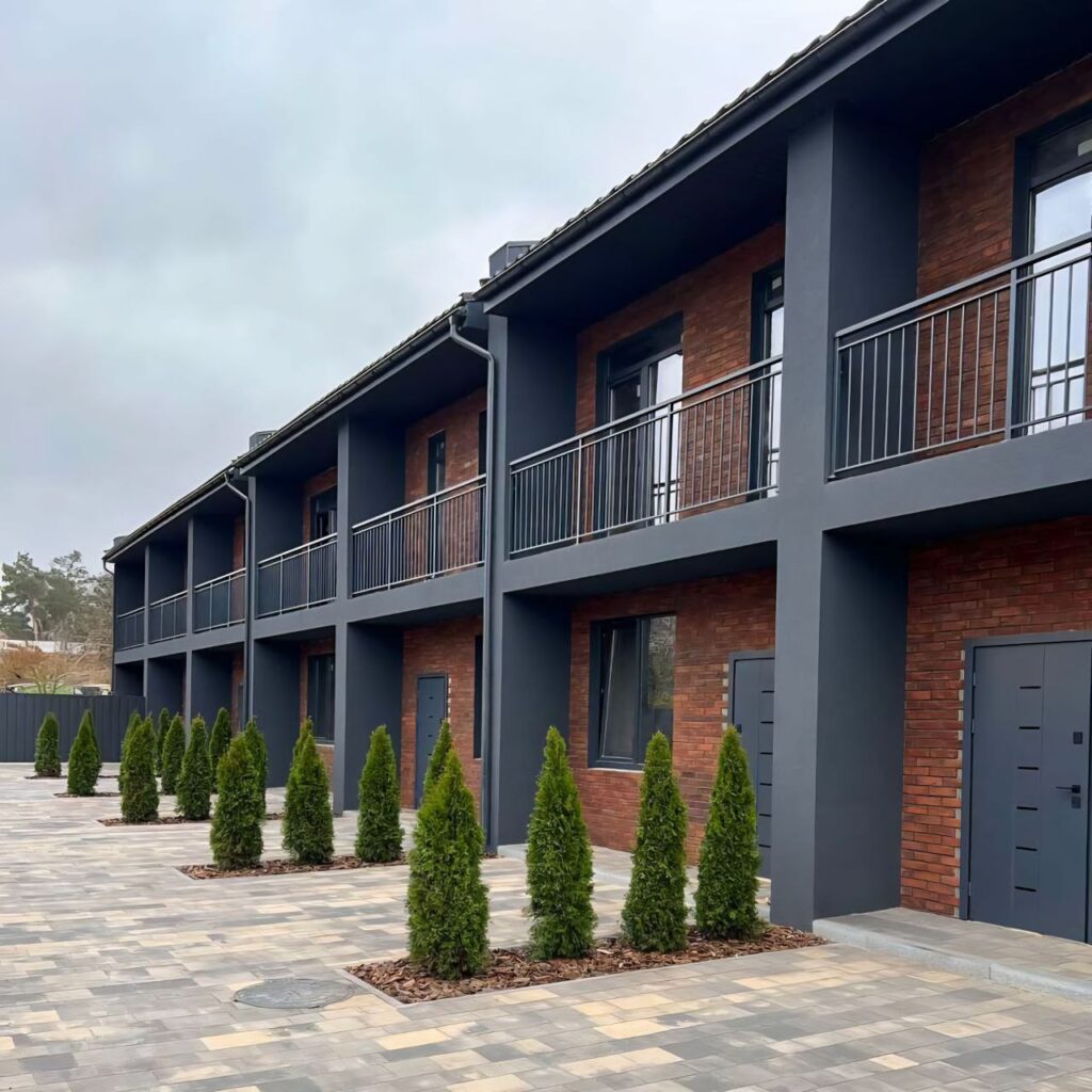 Таунхауси на Київській